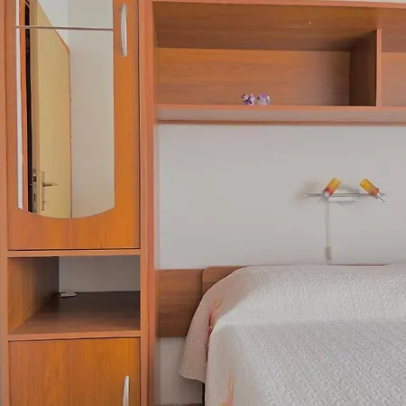 Apartament Lola Ražanac