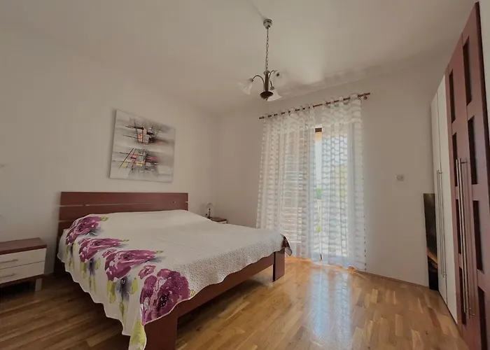 Lola Apartamento Ražanac