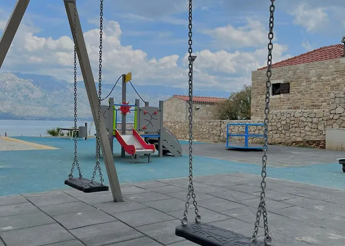Lola * Ražanac