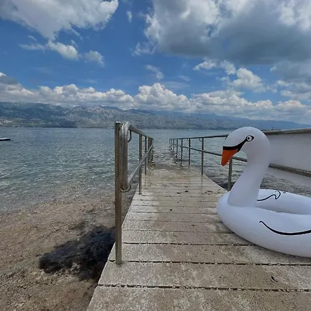 Lola Apartment Razanac